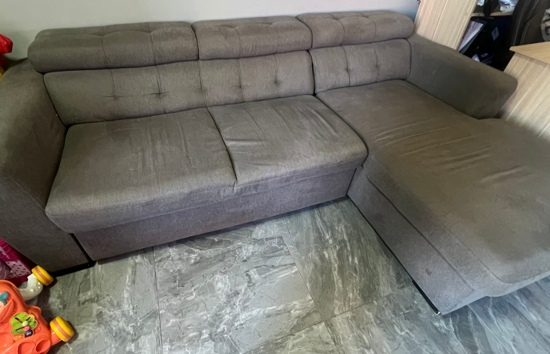 Photo by https://trato-hecho.nyc3.digitaloceanspaces.com/nextImages/(1)-sofa-importado-IMG_6054.jpeg