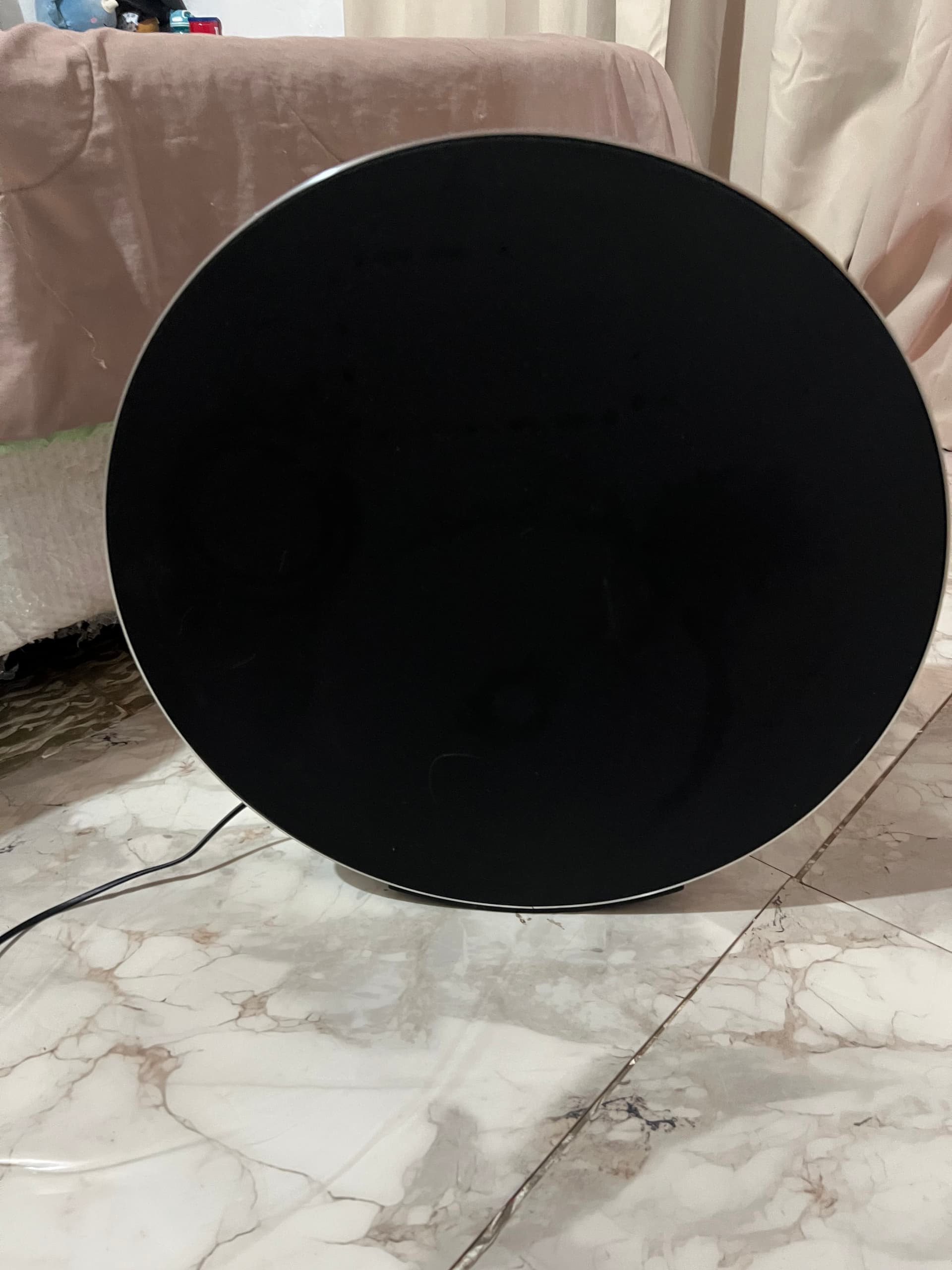 Photo by https://trato-hecho.nyc3.digitaloceanspaces.com/nextImages/(2)-bang-olufsen-altavoz-IMG_5070.jpeg