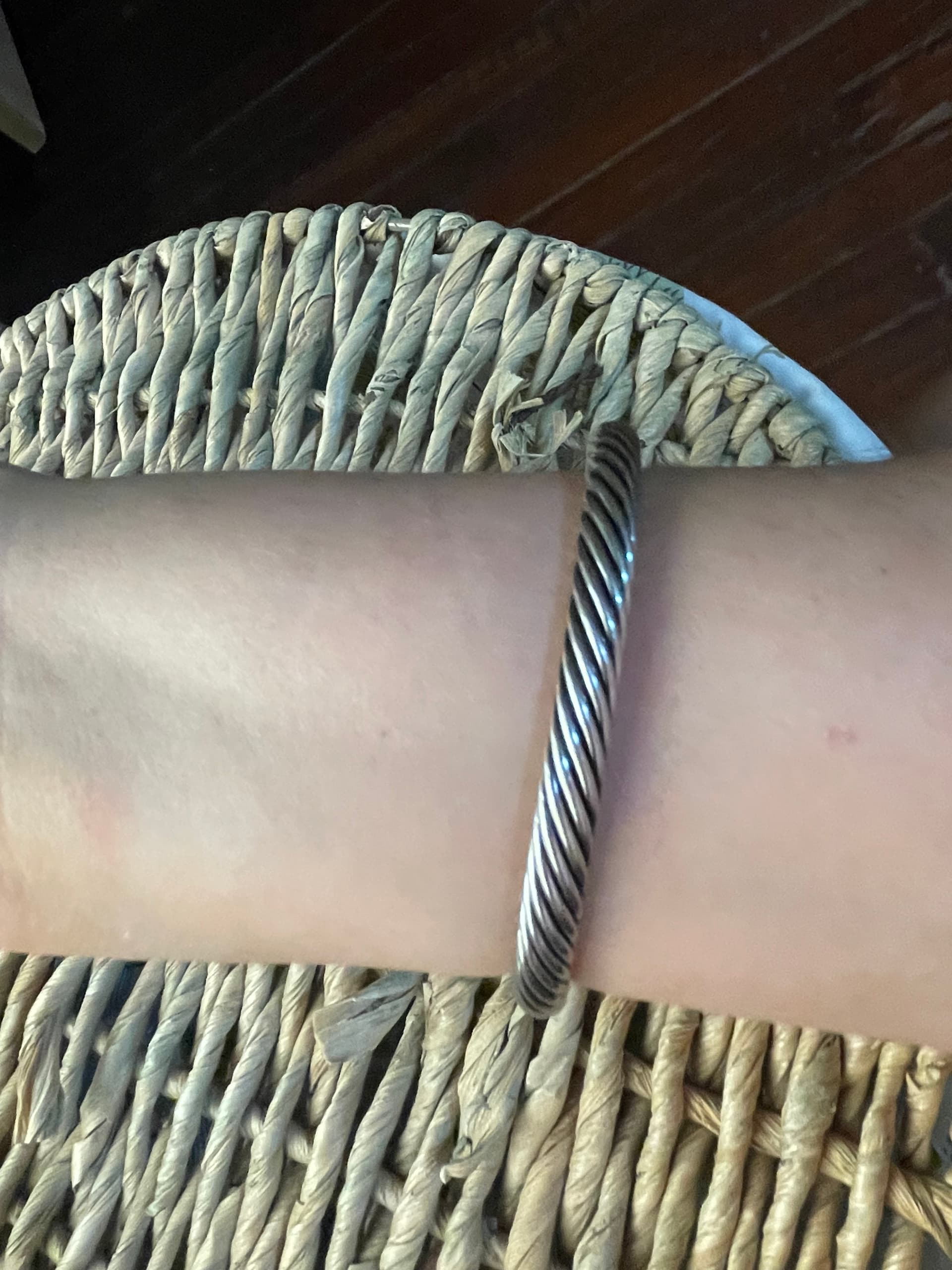 Photo by https://trato-hecho.nyc3.digitaloceanspaces.com/nextImages/(2)-pulsera-de-plata-1-IMG_0874.jpeg