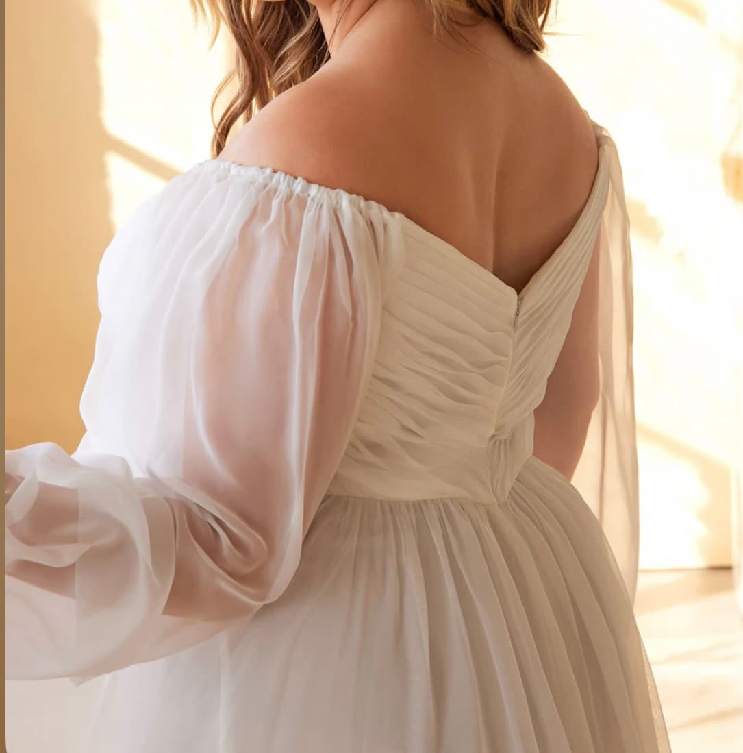 Photo by https://trato-hecho.nyc3.digitaloceanspaces.com/nextImages/(2)-vestido-de-novia-1-IMG_3260.jpeg