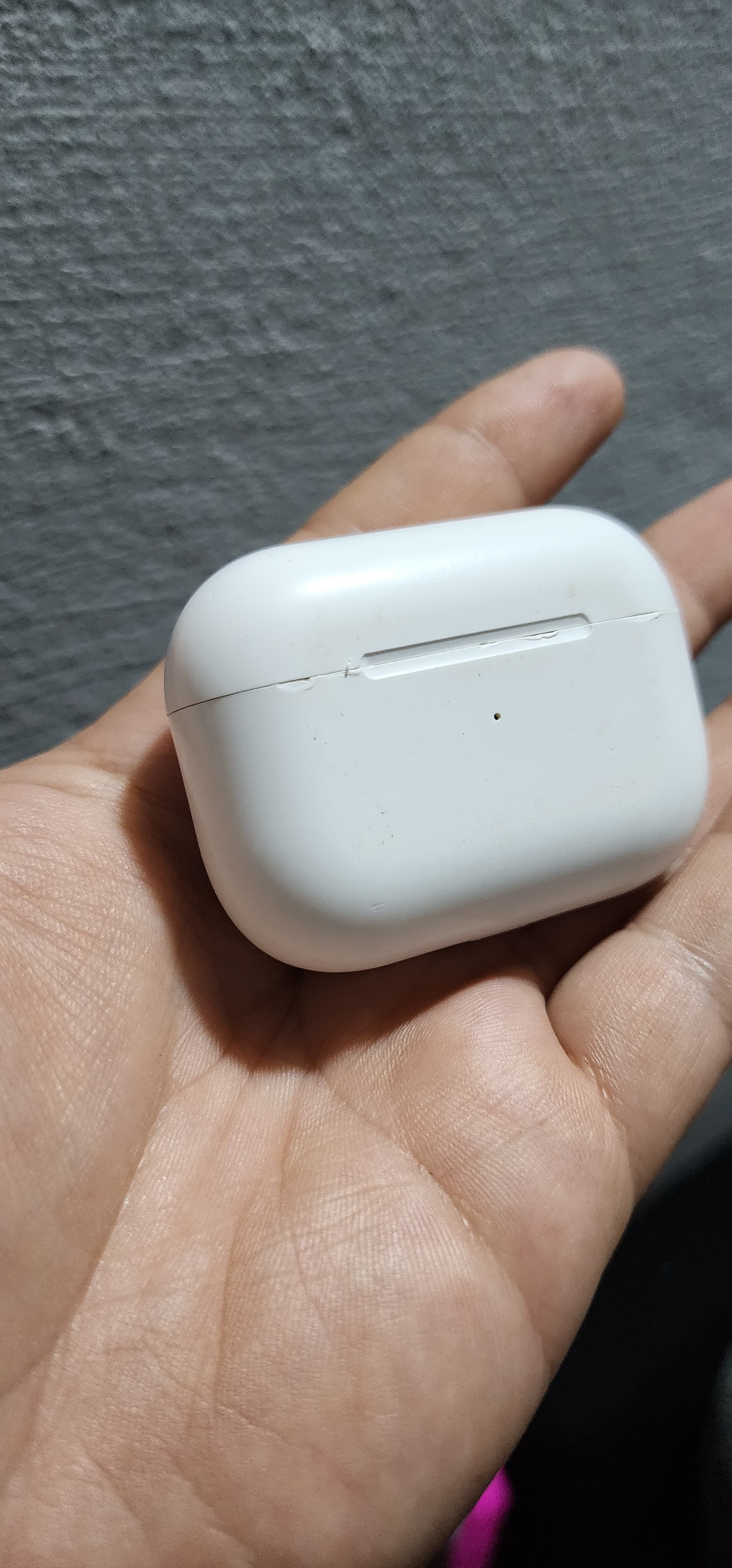 Photo by https://trato-hecho.nyc3.digitaloceanspaces.com/nextImages/(3)-airpods-pro-20260115_201359.jpg