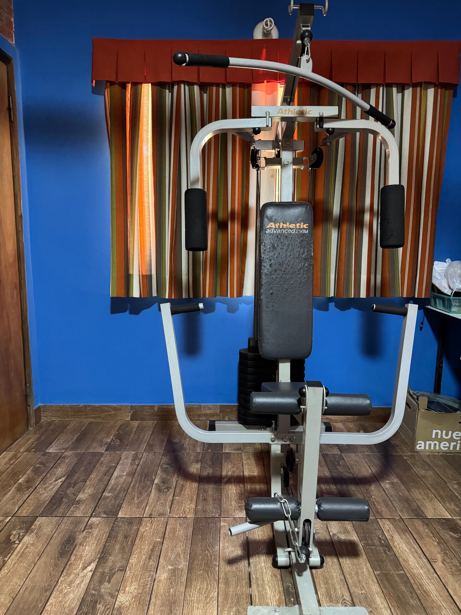 Photo by https://trato-hecho.nyc3.digitaloceanspaces.com/nextImages/(3)-equipos-de-gimnasio-IMG_6905.jpeg