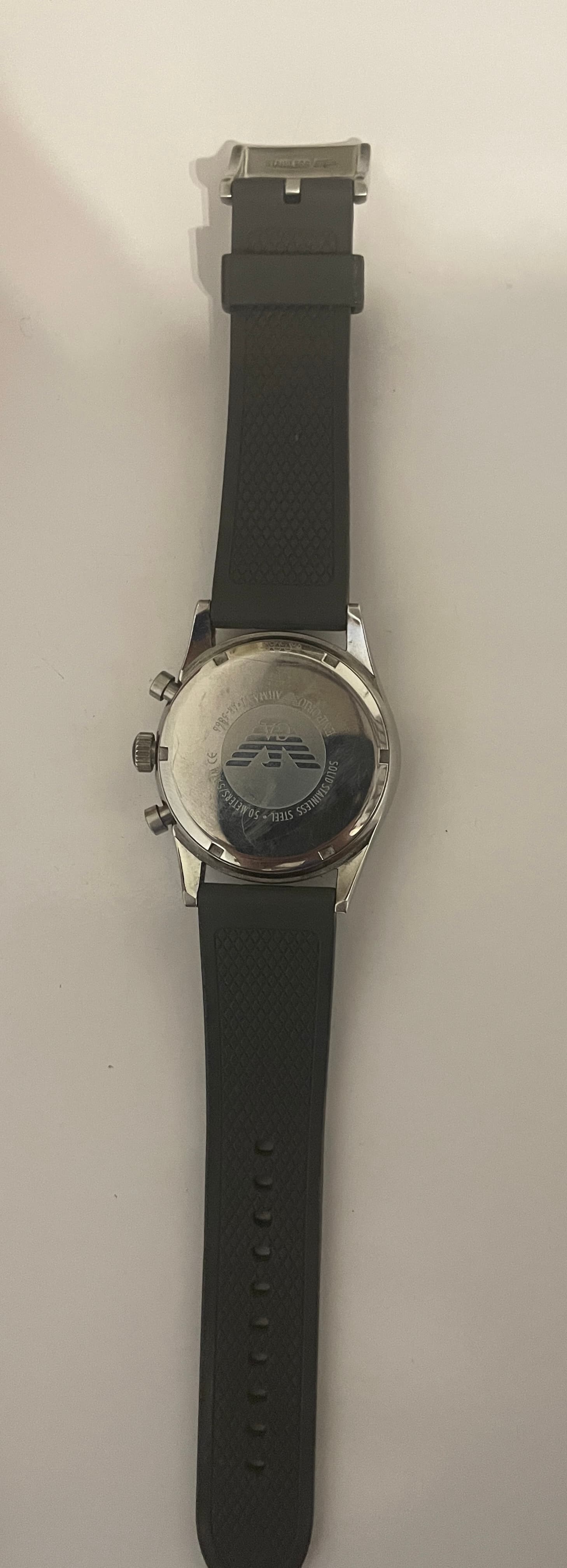 Photo by https://trato-hecho.nyc3.digitaloceanspaces.com/nextImages/(3)-reloj-emporio-armani-IMG_0935.jpg