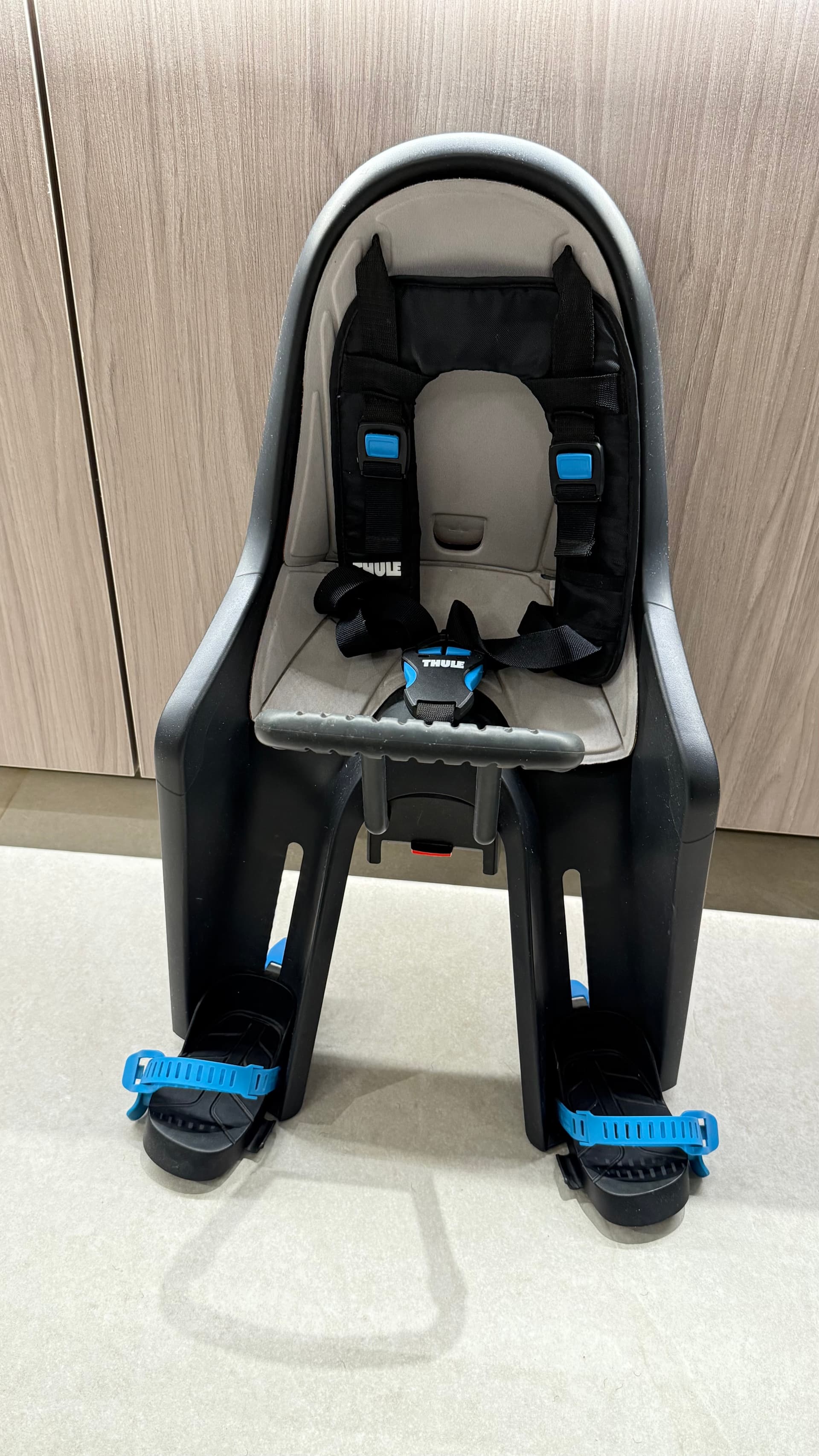 Photo by https://trato-hecho.nyc3.digitaloceanspaces.com/nextImages/(3)-silla-para-bici-thule-IMG_9542.jpeg