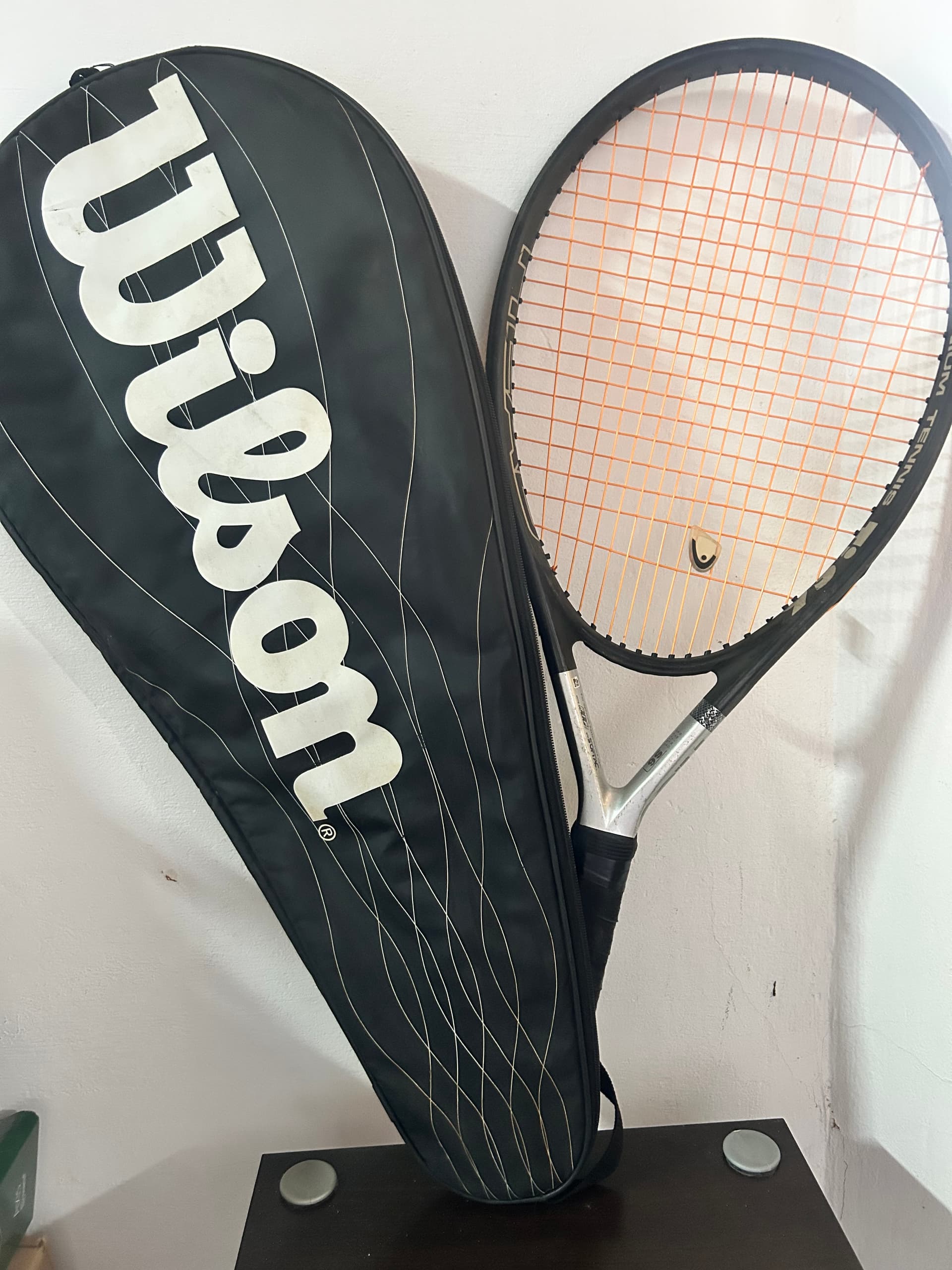 Photo by https://trato-hecho.nyc3.digitaloceanspaces.com/nextImages/(4)-raquetas-de-tenis-IMG_1433.jpeg