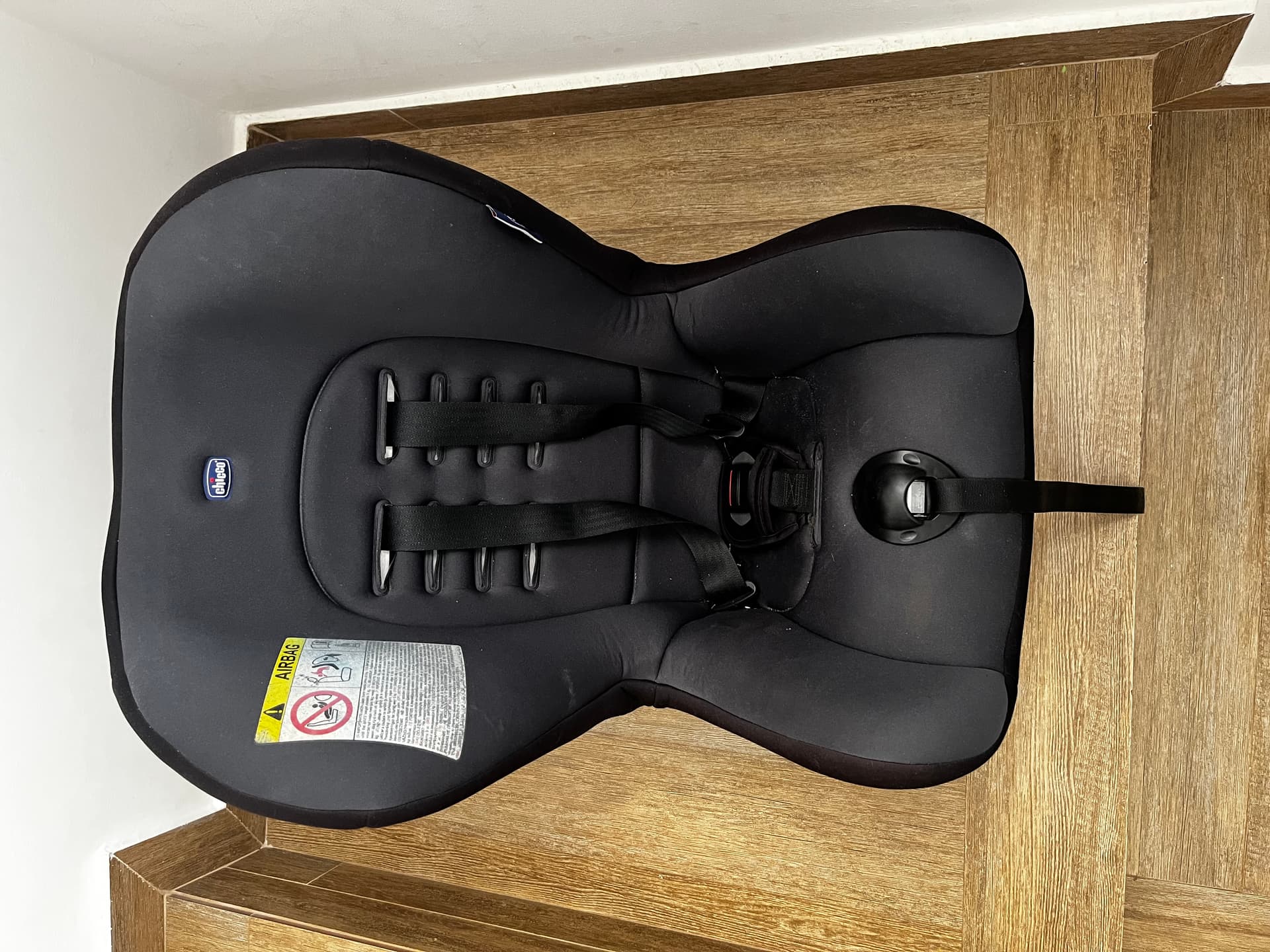 Photo by https://trato-hecho.nyc3.digitaloceanspaces.com/nextImages/(6)-chicco-cosmos-car-seat-IMG_5191.jpeg