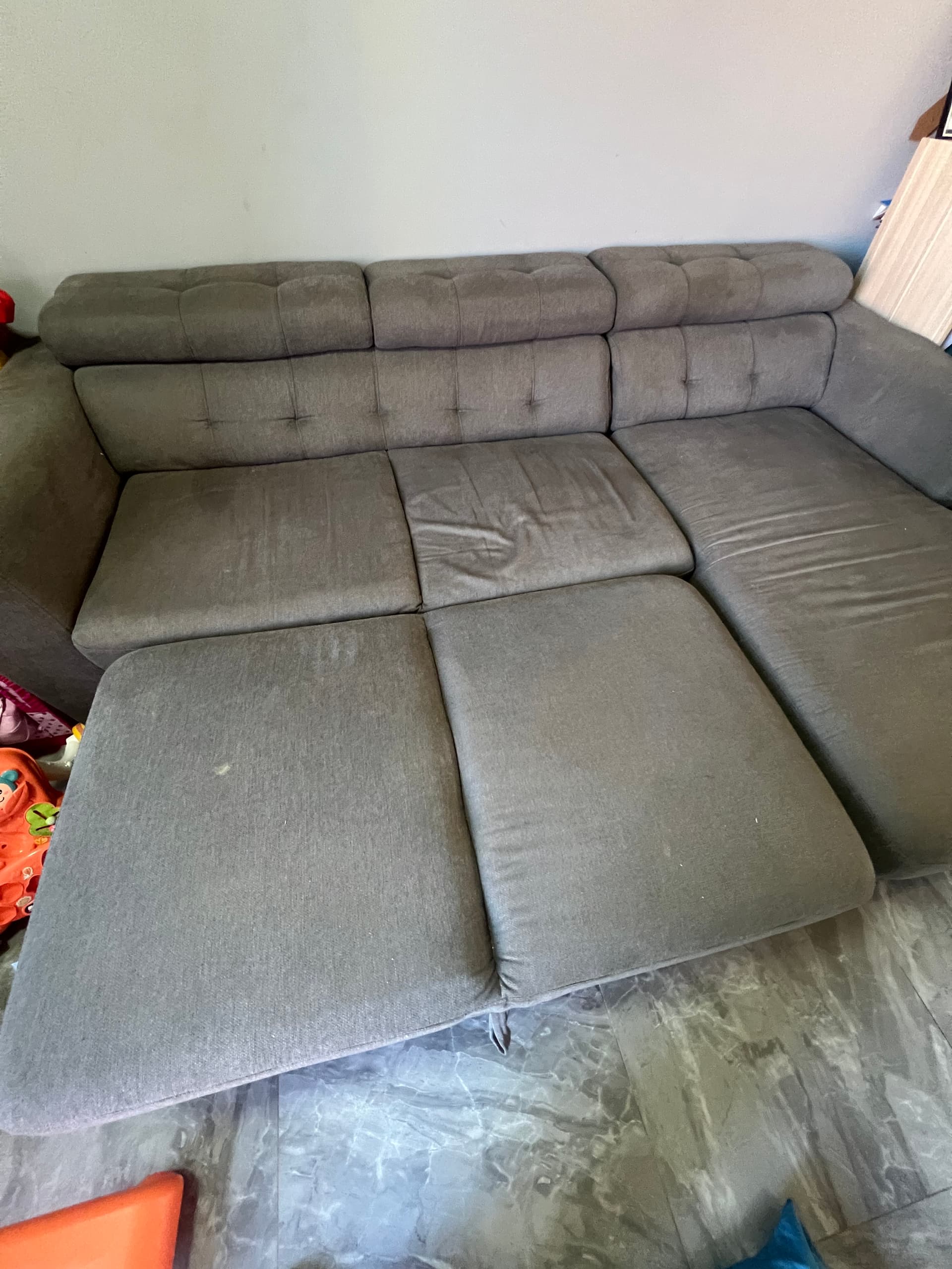 Photo by https://trato-hecho.nyc3.digitaloceanspaces.com/nextImages/(6)-sofa-importado-IMG_6060.jpeg