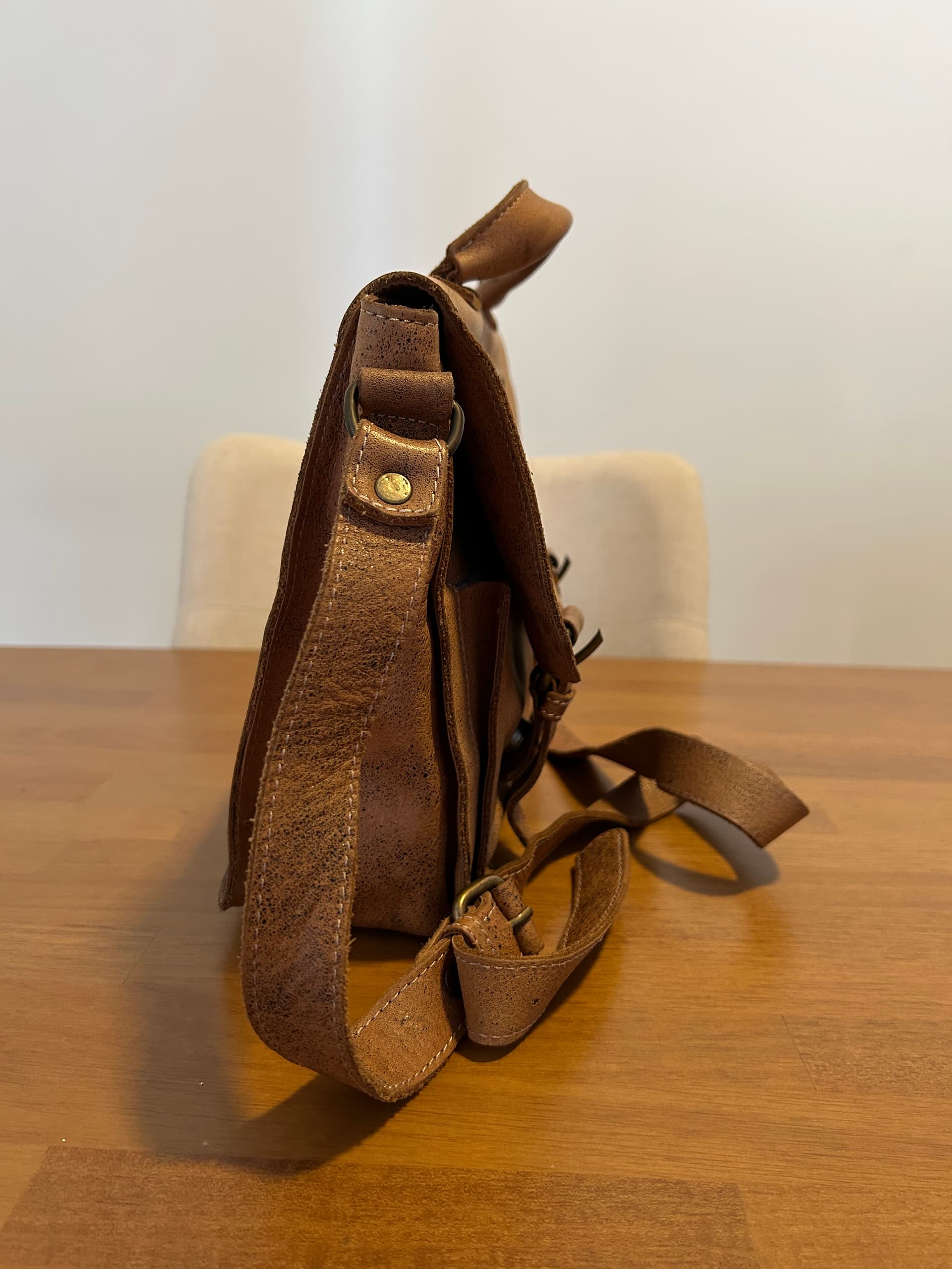 Photo by https://trato-hecho.nyc3.digitaloceanspaces.com/nextImages/(9)-remato-4-carteras-IMG_3901.jpeg