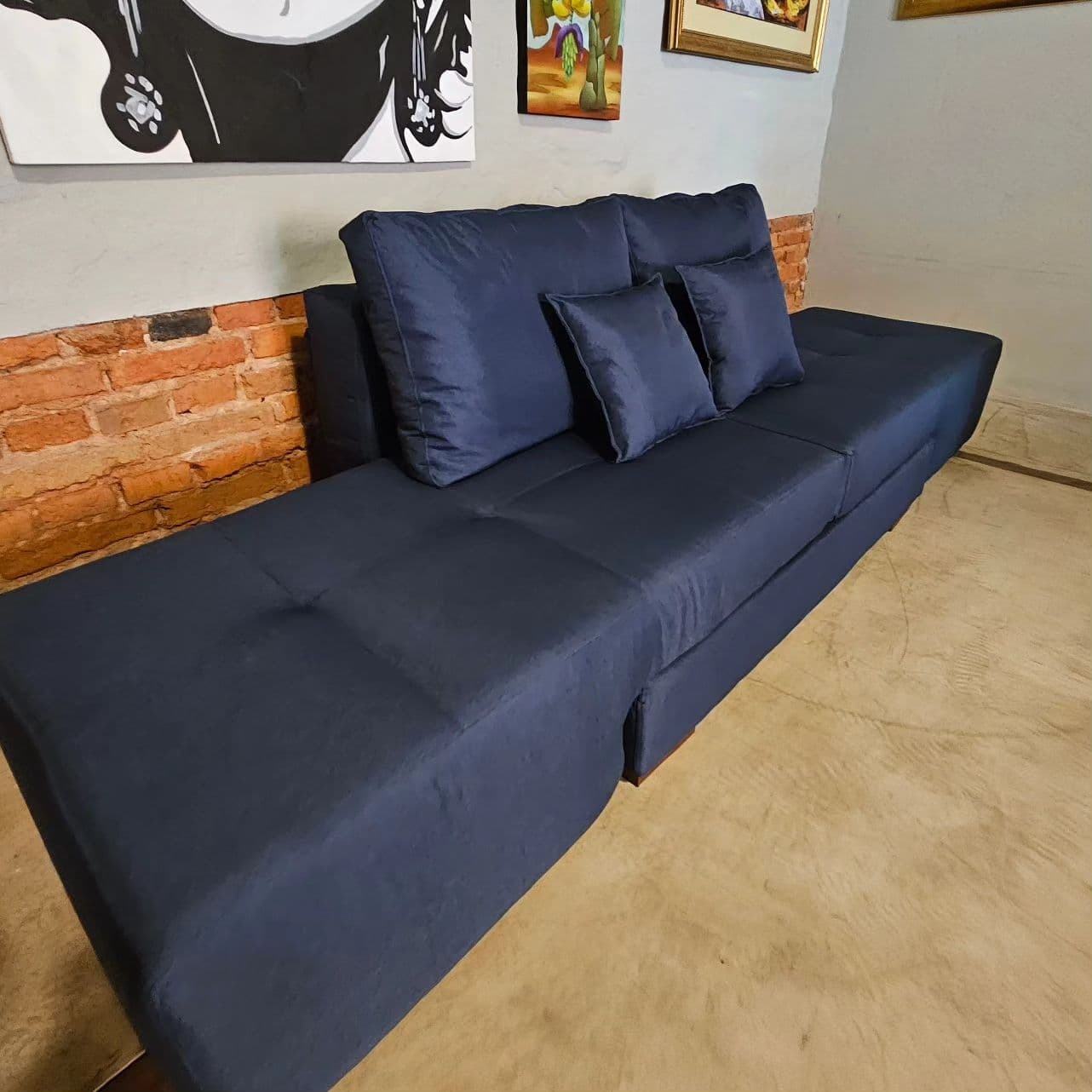Photo by https://trato-hecho.nyc3.digitaloceanspaces.com/rtcl_listing/sofa-largo.jpg