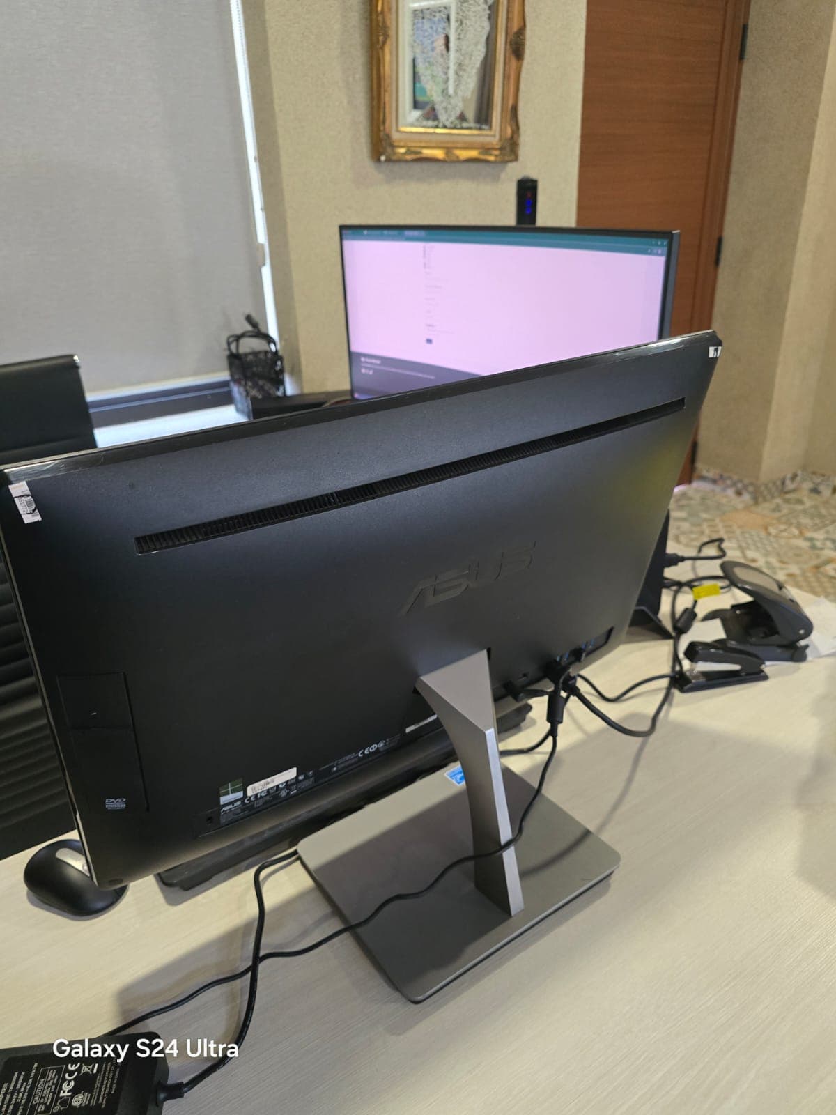 Photo by https://trato-hecho.nyc3.digitaloceanspaces.com/nextImages/92e7e108-1f2b-4b57-a6be-0b0621c20cdf-PC ASUS.jpg