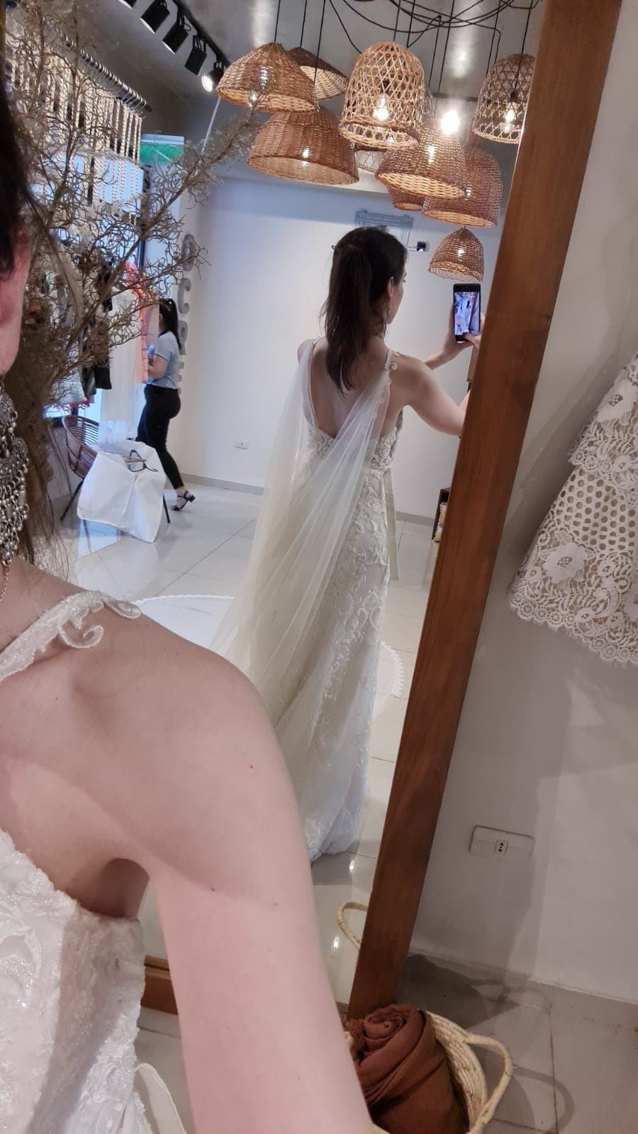 Photo by https://trato-hecho.nyc3.digitaloceanspaces.com/rtcl_listing/vestido-4.jpeg